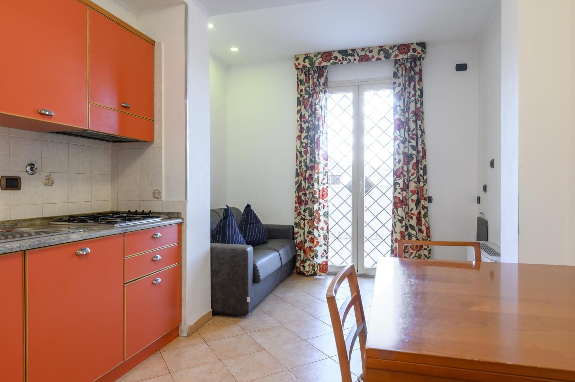 Apartment Crosti Rom